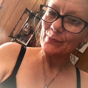 Meet your Posher, Bobbi-jo